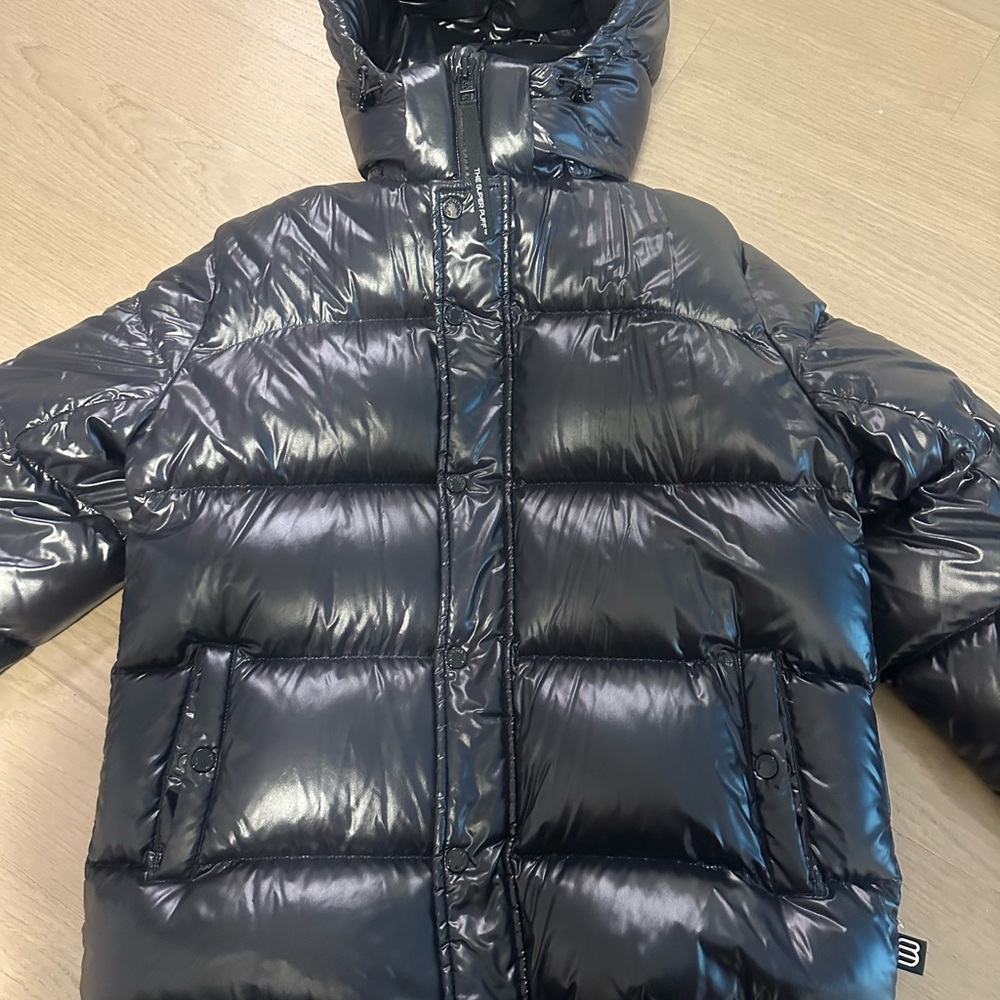 Aritzia Super Puff Black High Gloss size M